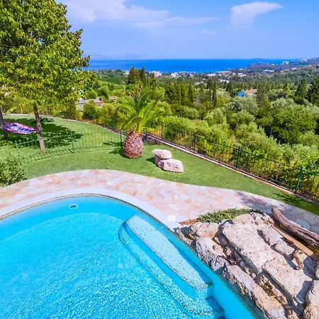 Luxury Wooden With Pool, The Nest Villa