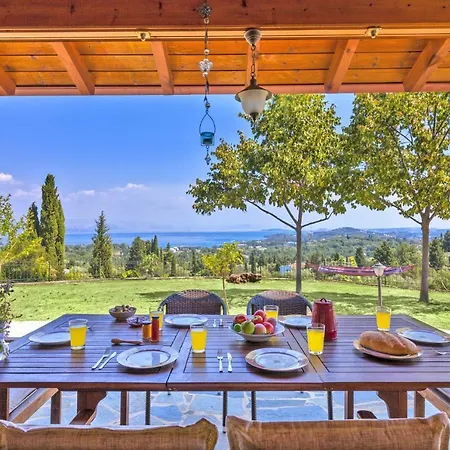 Luxury Wooden With Pool, The Nest * Kato Korakiana