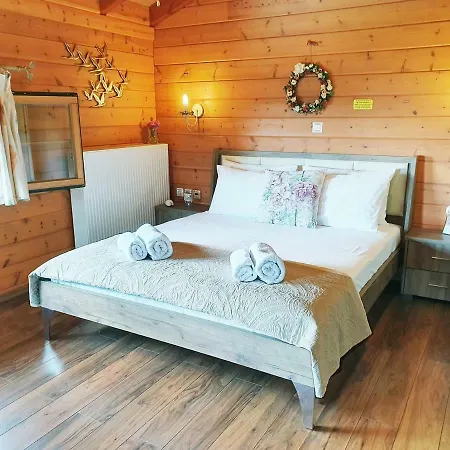 Luxury Wooden With Pool, The Nest Villa