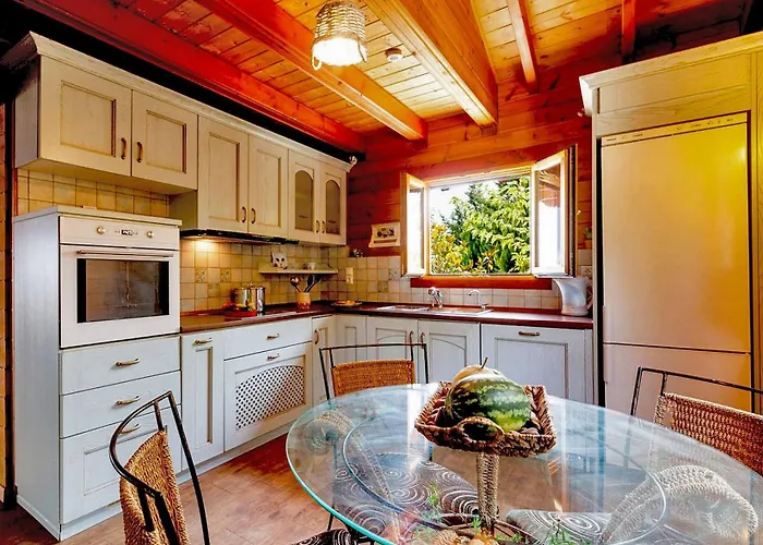 Luxury Wooden With Pool, The Nest Villa Kato Korakiana