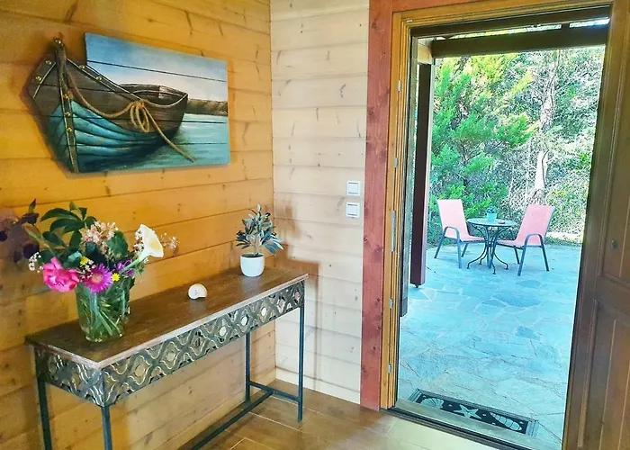 Villa Luxury Wooden With Pool, The Nest *