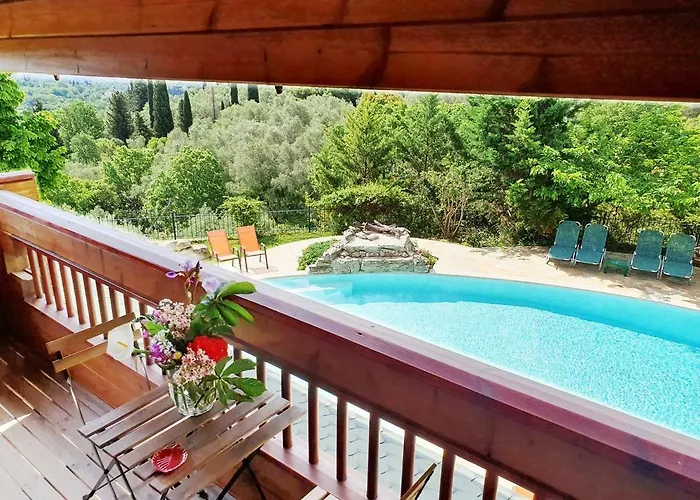 Luxury Wooden With Pool, The Nest *