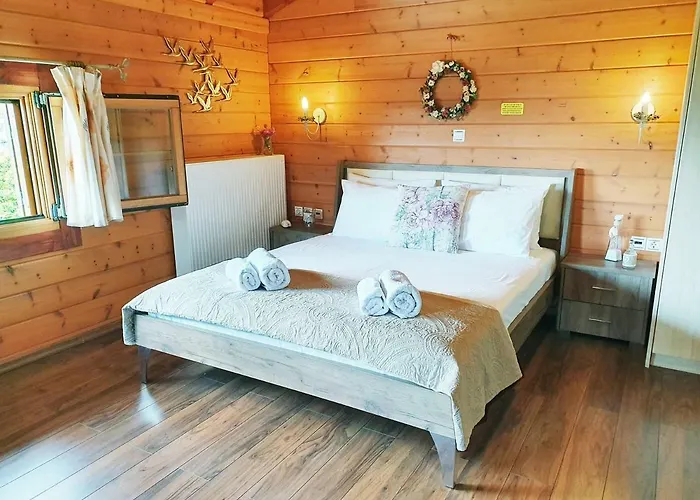 Luxury Wooden With Pool, The Nest Villa
